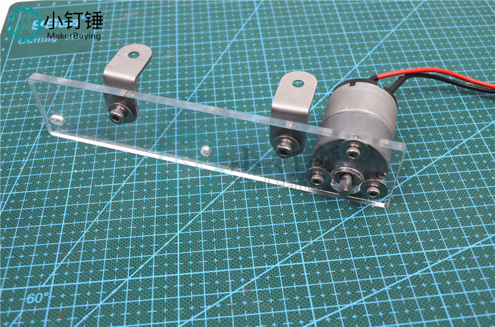 第二步 安装马达
