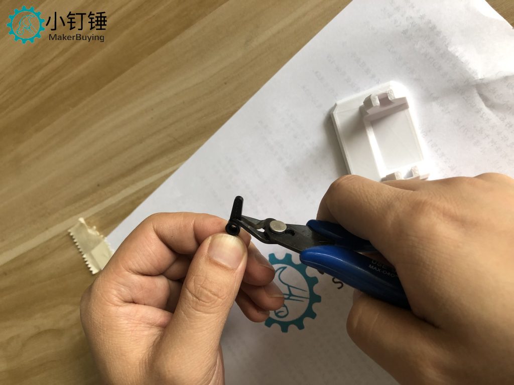 OTTO机器人 升级版，mg90s舵机安装注意事项