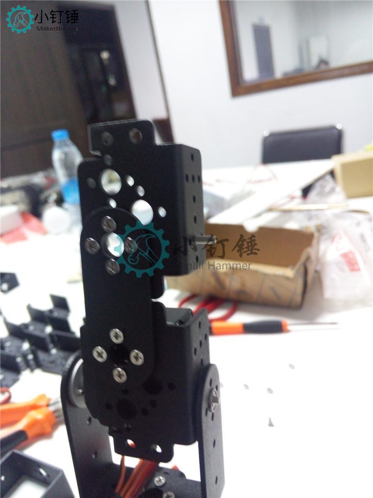 SNAM3100 8自由度 人形机器人不带舵机安装教程