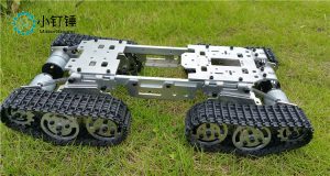 SN1300 坦克底盘 智能小车 履带底盘 连体机器人 越障 越障底盘 4WD 攀爬