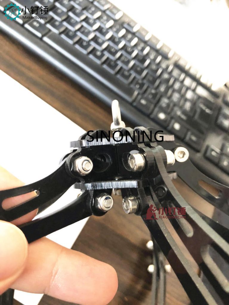 第三步：降爪子和顶部结合
