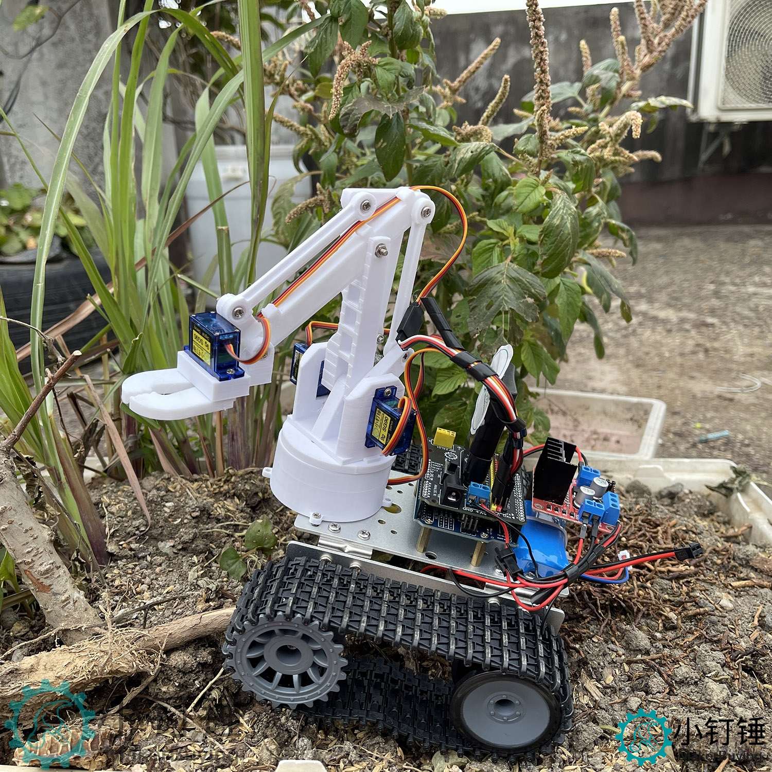 0035 小钉锤PS2遥控坦克机器人机械臂SNAR16 L298N履带探测车探月火星for arduino拼装DIY套件